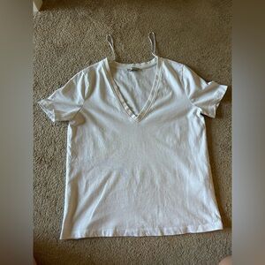 Zara White V-Neck Short Sleeve Tee